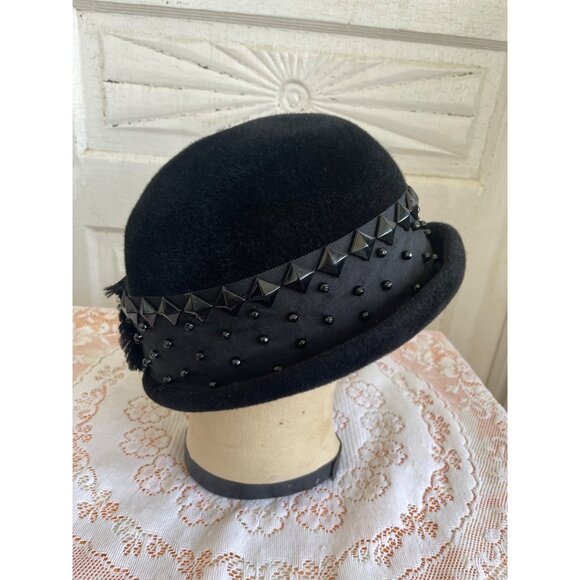 Vintage 1940s Black Felt Bowler Hat With Studded Ribbon Band - Picture 2 of 16